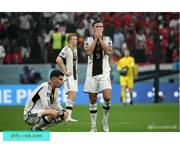 德国队连续两届世界杯小组赛失利引发反思与重建讨论